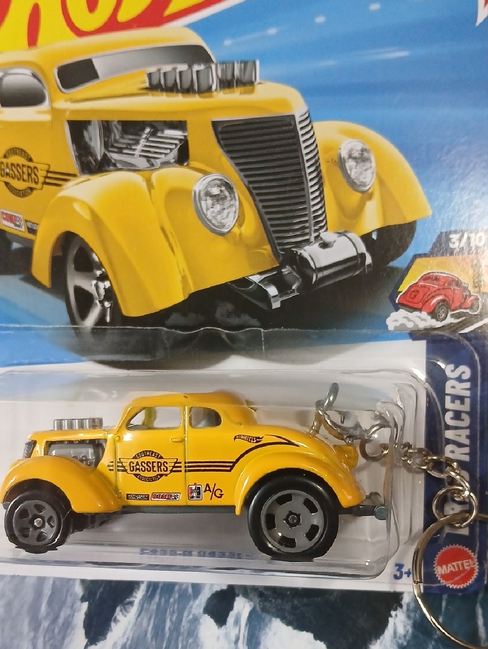 Yellow Pass'n Gasser Keychain 1937 Ford COUPE  1/64